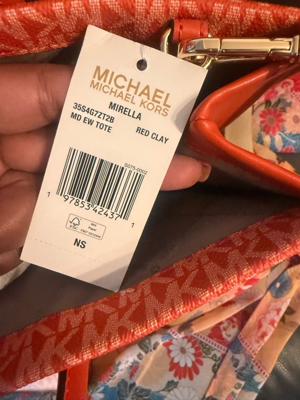 Michael Kors Coral Ombre Signature Crossbody Tote with Wristlet - Picture 8 of 10